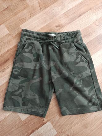 Maskačové kraťase, f&f,134