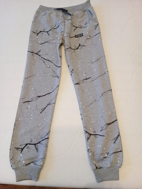 Nové tepláky, bez visačky, veľ. 158, hugo boss,158