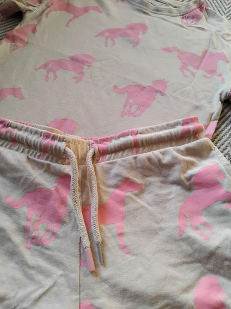 Suprava s jednorožcom, 116