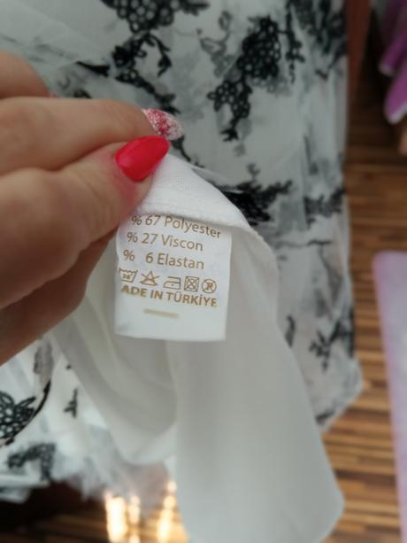 Spoločenské biele šaty, 36