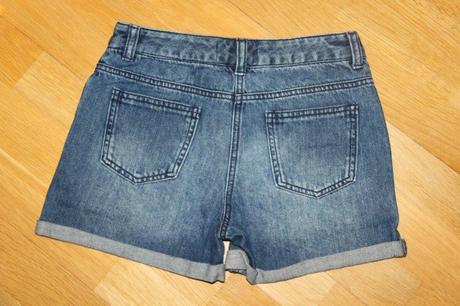 Kraťase s kvietkami, next,146