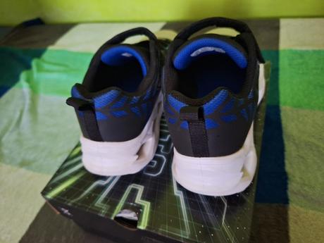 Detské tenisky svietiace, skechers,34