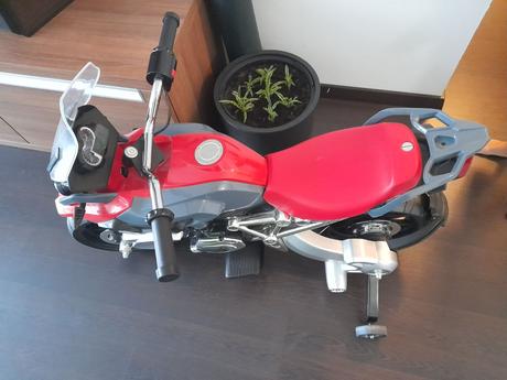 Detská motorka bmw,