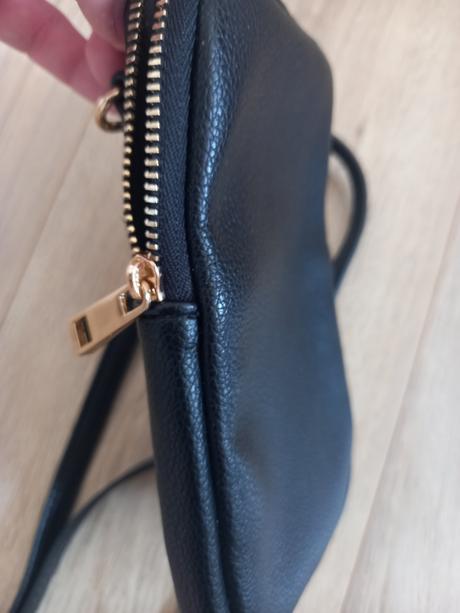 Malá kabelka na mobil, c&a