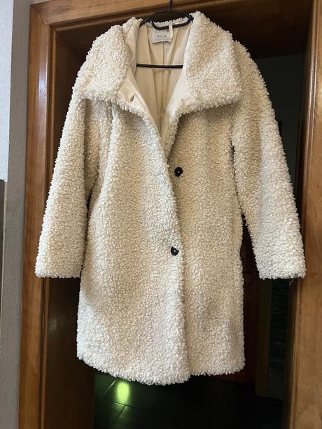 Teplý kvalitny kabát, reserved,m