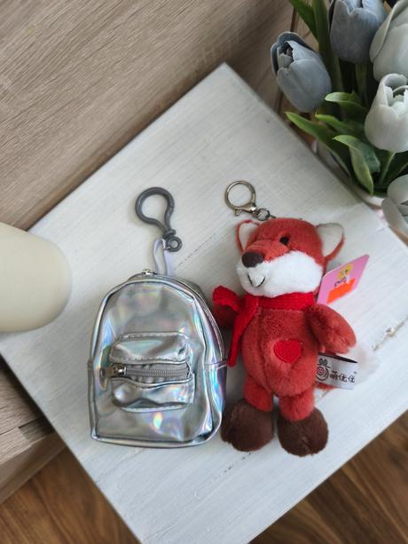 Kľúčenky ruksacik a líška spolu, 