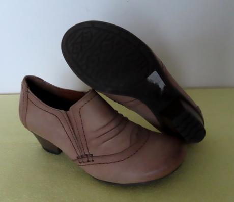 Kožené poltopánky jana veľ.37, 37