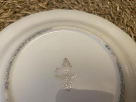 Hlboký tanier s kvetinovým vzorom, 