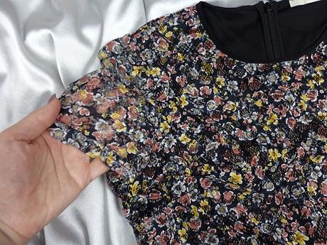 Kvalitné čipkované šaty, m