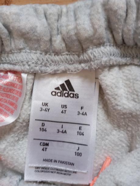 Mix oblečenia, 104–116