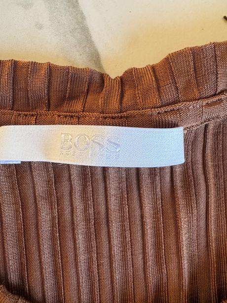 Hugo boss kvalitný top vrúbkovany s, hugo boss,s