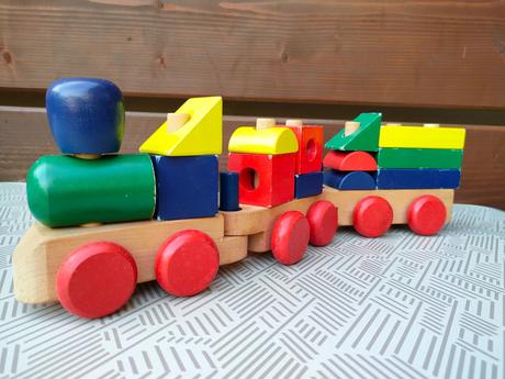 Drevený vláčik,