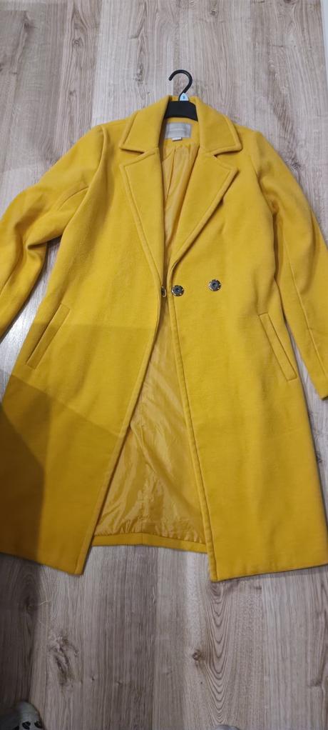 Žltý kabat, gate,38