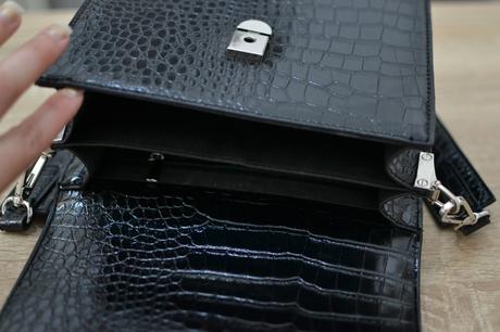 Lesklá čierna kabelka, 