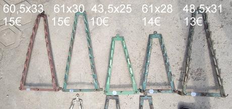 Retro držiaky na pokrievky, 