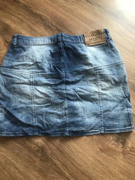 Riflova sukňa bereshka, bershka,38