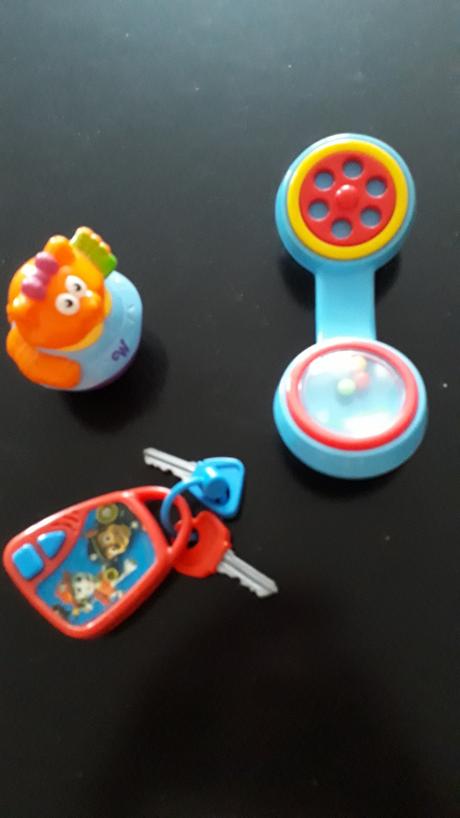 Hracky hrkalka-sluchadlo, figurka,