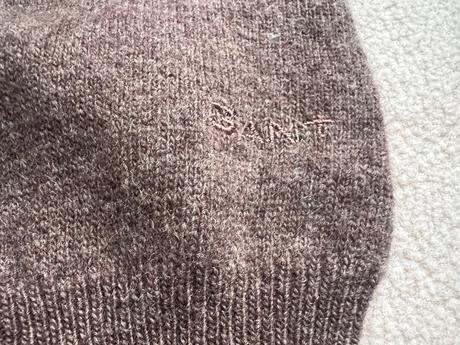 V-čkový pulover z jahňacej vlny, gant,xs