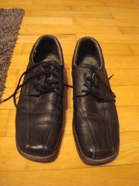 Kožene poltopanky, 39