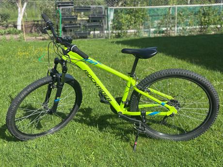 Bicykel rockrider st100 v. 26 s prilbou, 26