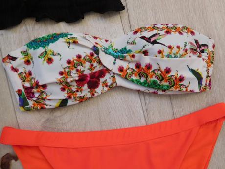 Plavky vo vacerých kombináciach, 36  75b, 36