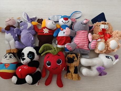 Plyšové hračky do 25 cm,