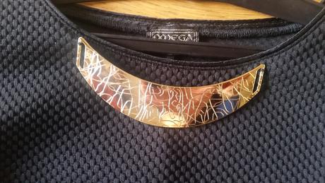 Čierne šaty zn omega, 40