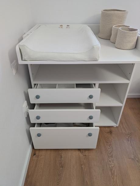 Prebaľovacia komoda ikea, 