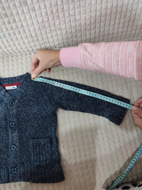 Veľmi pekný svetrík, tu,80