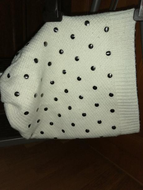 Pekná dámska čiapka s kamienkami, nkd