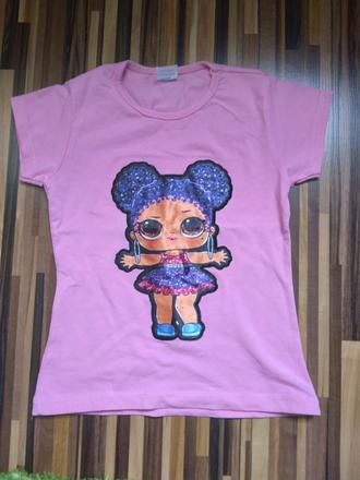 Blikajúce tričko s bábikou, 104