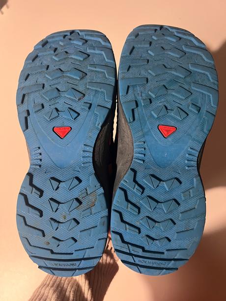 Topanky salomon, salomon,35