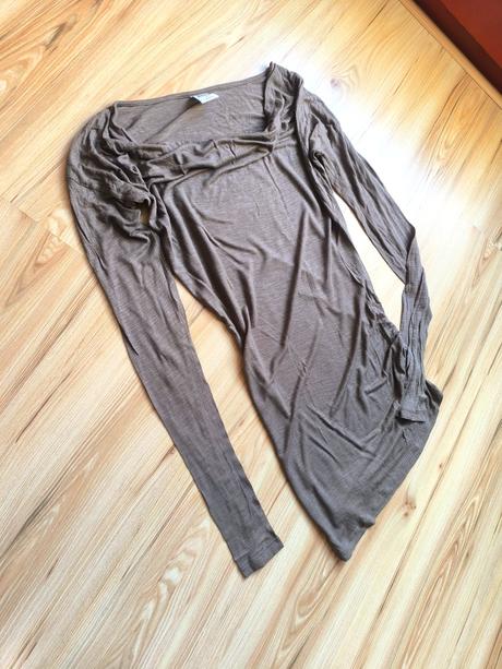 Predĺžené olivové tričko zn. vero moda, vero moda,xs
