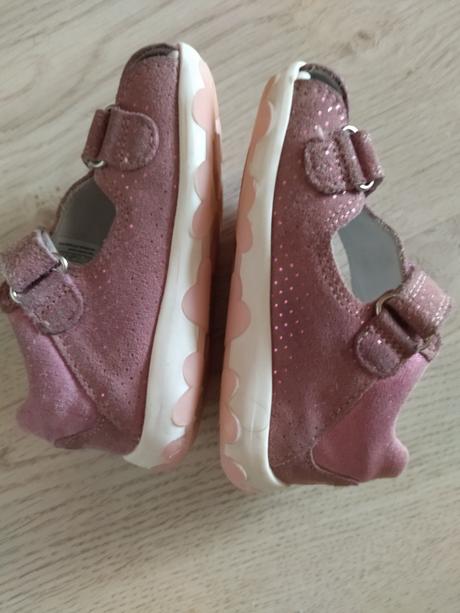 Celokožené sandále superfit - 3x obuté vnútri, superfit,22