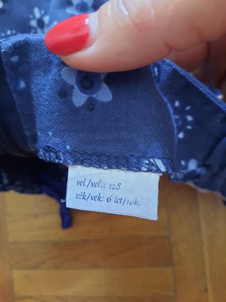 Dievčenská sukňa, 128