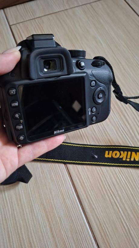 Zrkadlovka nikon, nikon