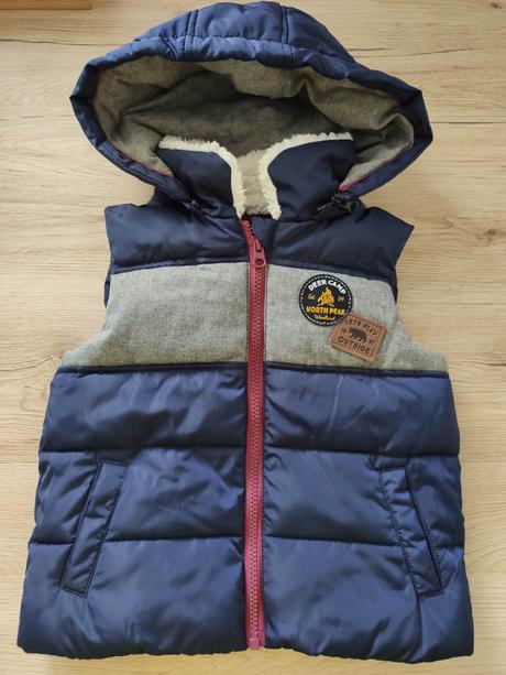 Vesta s kapucňou, f&f,104