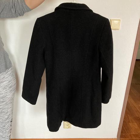 Čierny kabát na zapínanie, m