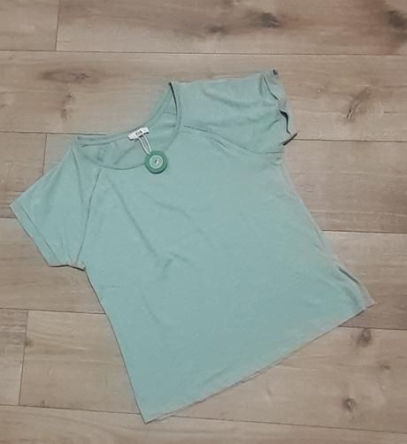 Nove bavlnene tricko, c&a,s