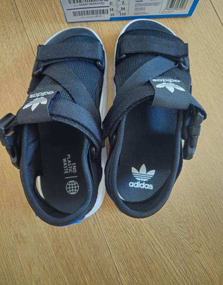 Adidas sandale, adidas,35