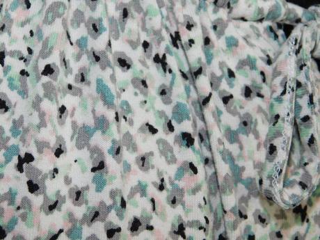 Kvalitna tričkova bluzka, 48