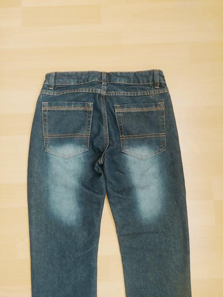 Modré vyšúchané rifle, chapter young,152