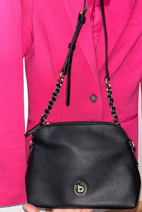 Dámska bugatti kabelka,