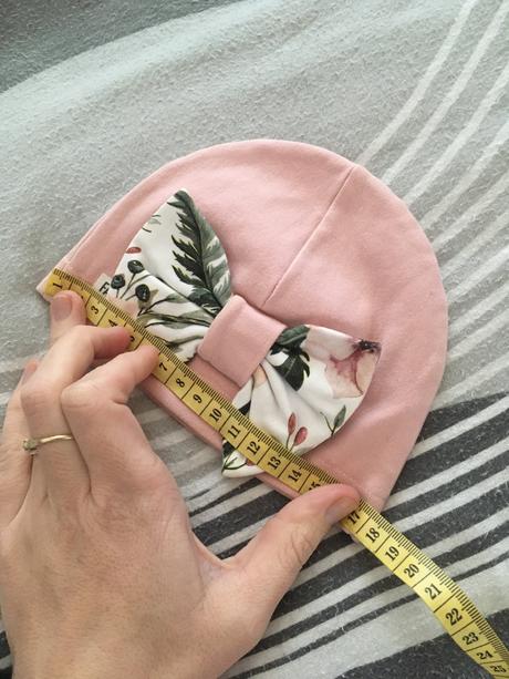 Jarná čiapka s veľkou mašľou, 56