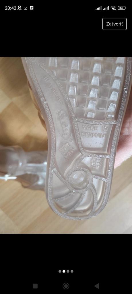 Topánky do vody, 28