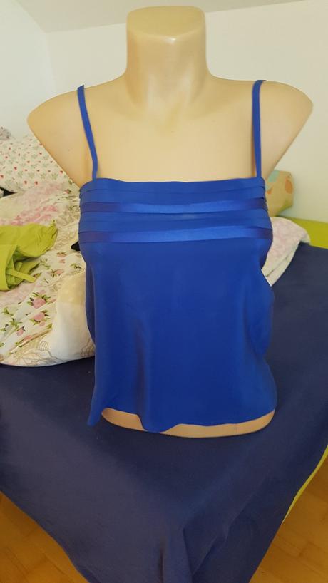 Top, xs
