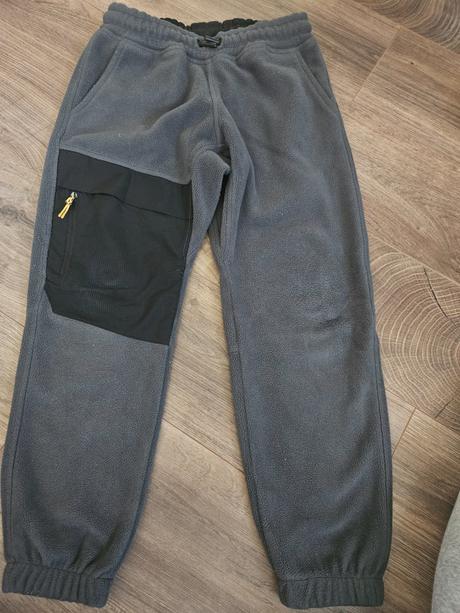 Hrubsie teplaky, zara,122