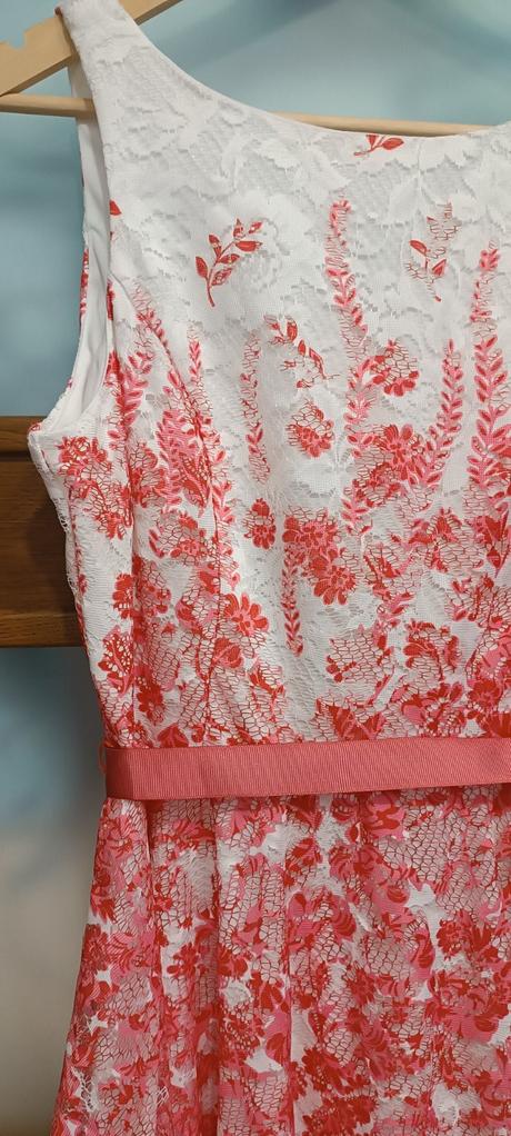 Šaty s čipkou, bonprix,38