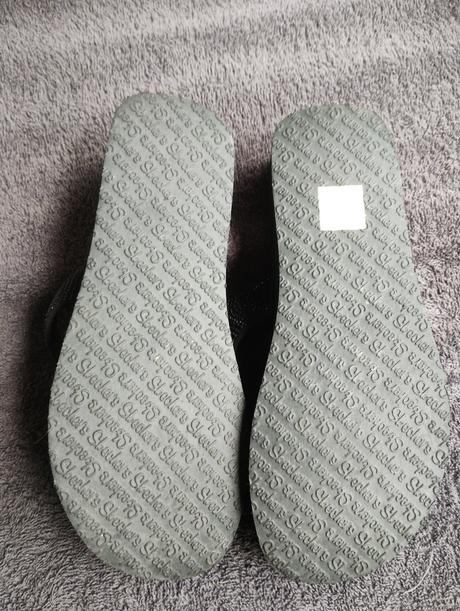 Šľapky, skechers,38