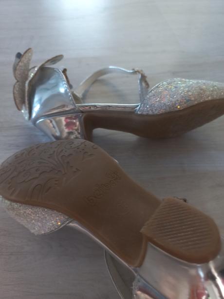 Dievčenské topánky, 29